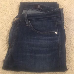AG Jeans. Mid Rise Cigarette